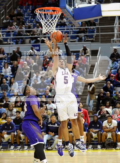 Thumbnail 2 in Opelousas Catholic @ Lafayette Christian Academy (LHSAA 1A Division IV Semifinal) photogallery.