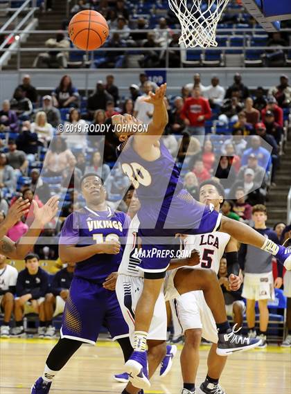 Thumbnail 3 in Opelousas Catholic @ Lafayette Christian Academy (LHSAA 1A Division IV Semifinal) photogallery.