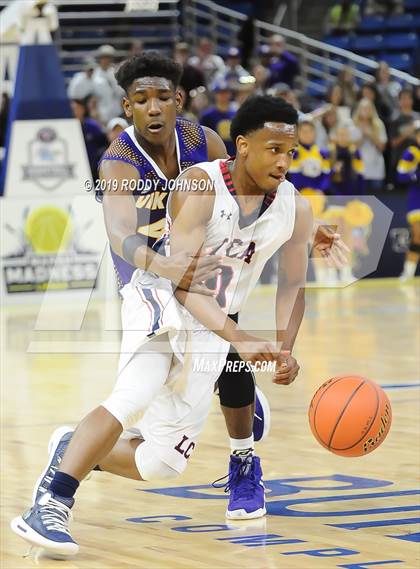 Thumbnail 3 in Opelousas Catholic @ Lafayette Christian Academy (LHSAA 1A Division IV Semifinal) photogallery.