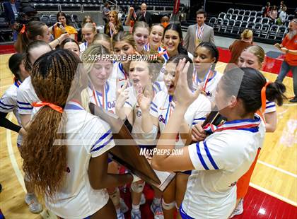 Thumbnail 1 in Grand Oaks vs. Fulshear (UIL 6A Volleyball Division I Final Medal Ceremony) photogallery.