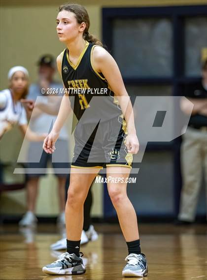 Thumbnail 2 in Gray's Creek @ Jack Britt photogallery.