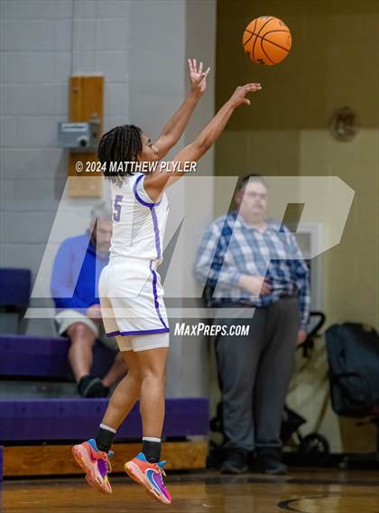 Thumbnail 1 in Gray's Creek @ Jack Britt photogallery.