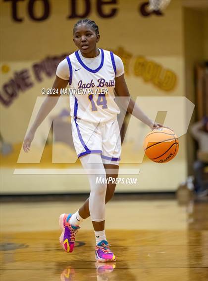 Thumbnail 1 in Gray's Creek @ Jack Britt photogallery.