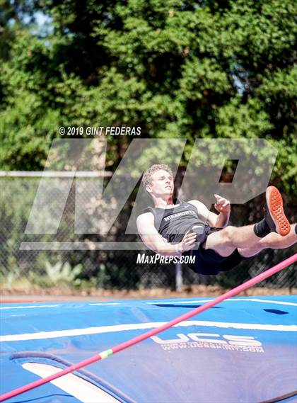 Thumbnail 3 in DAL Track & Field Championships (Boys Pole Vault-Prelim) photogallery.