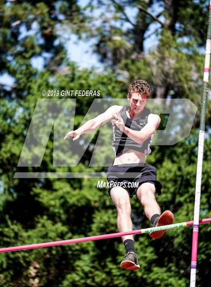 Thumbnail 3 in DAL Track & Field Championships (Boys Pole Vault-Prelim) photogallery.