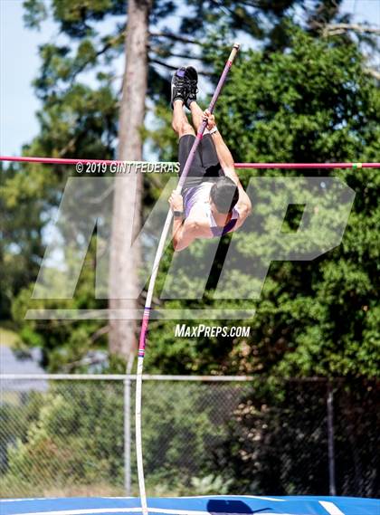 Thumbnail 3 in DAL Track & Field Championships (Boys Pole Vault-Prelim) photogallery.