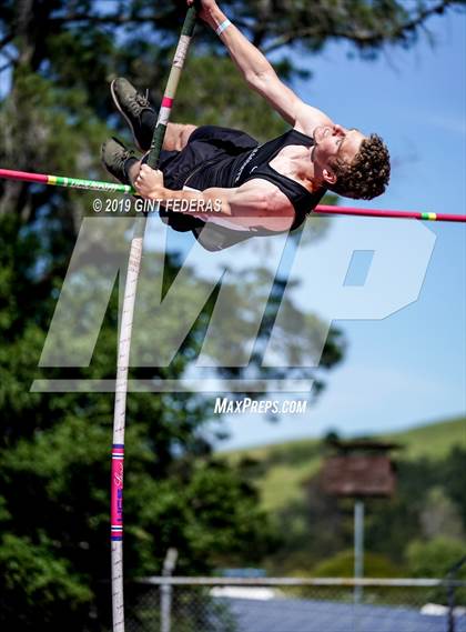 Thumbnail 1 in DAL Track & Field Championships (Boys Pole Vault-Prelim) photogallery.