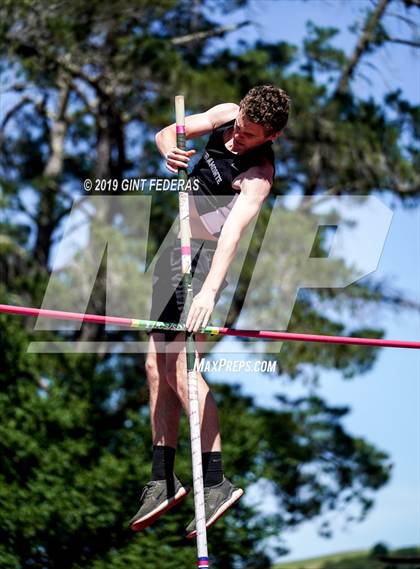 Thumbnail 2 in DAL Track & Field Championships (Boys Pole Vault-Prelim) photogallery.