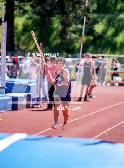 Thumbnail 2 in DAL Track & Field Championships (Boys Pole Vault-Prelim) photogallery.