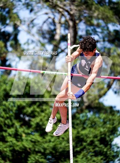 Thumbnail 3 in DAL Track & Field Championships (Boys Pole Vault-Prelim) photogallery.