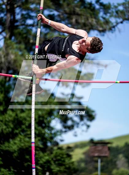 Thumbnail 2 in DAL Track & Field Championships (Boys Pole Vault-Prelim) photogallery.