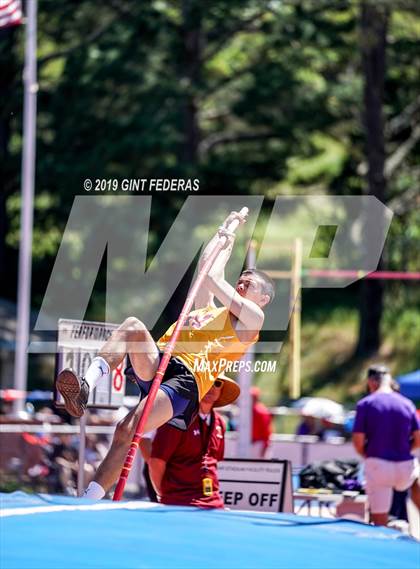Thumbnail 2 in DAL Track & Field Championships (Boys Pole Vault-Prelim) photogallery.