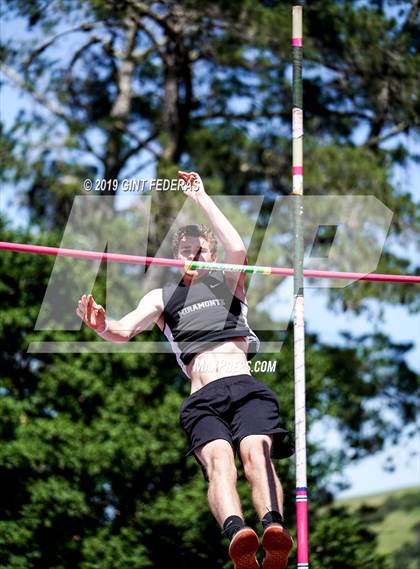 Thumbnail 2 in DAL Track & Field Championships (Boys Pole Vault-Prelim) photogallery.