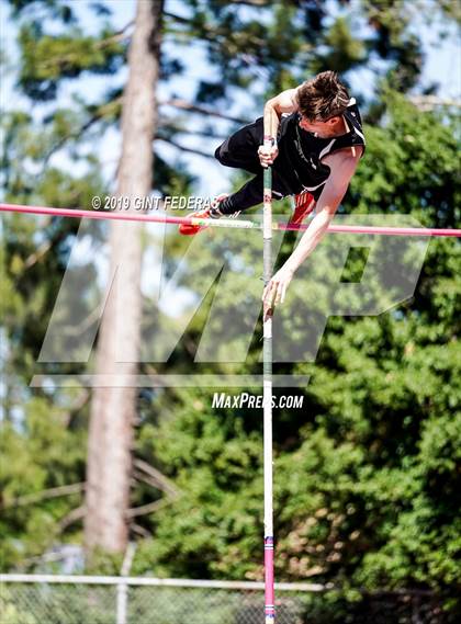 Thumbnail 3 in DAL Track & Field Championships (Boys Pole Vault-Prelim) photogallery.