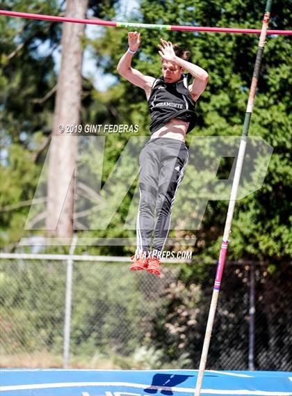 Thumbnail 3 in DAL Track & Field Championships (Boys Pole Vault-Prelim) photogallery.