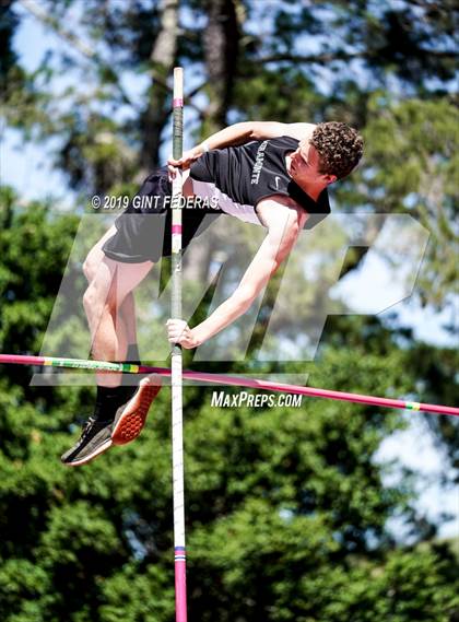 Thumbnail 2 in DAL Track & Field Championships (Boys Pole Vault-Prelim) photogallery.