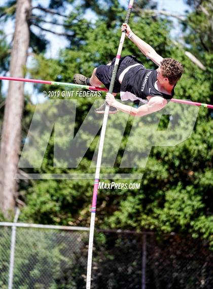 Thumbnail 3 in DAL Track & Field Championships (Boys Pole Vault-Prelim) photogallery.
