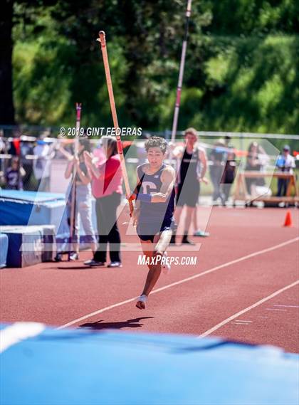 Thumbnail 3 in DAL Track & Field Championships (Boys Pole Vault-Prelim) photogallery.