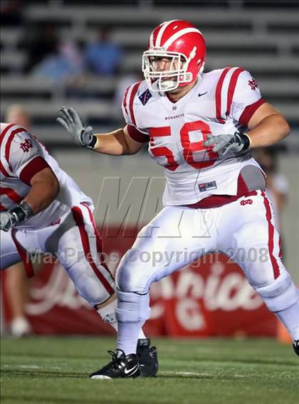 Thumbnail 3 in Carson vs. Mater Dei photogallery.
