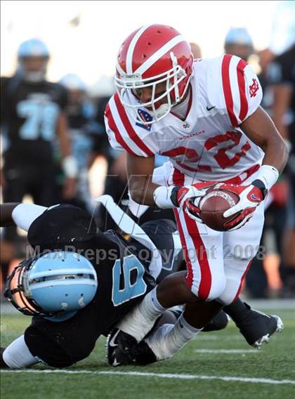 Thumbnail 2 in Carson vs. Mater Dei photogallery.