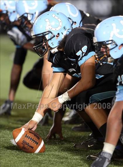 Thumbnail 2 in Carson vs. Mater Dei photogallery.