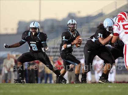 Thumbnail 3 in Carson vs. Mater Dei photogallery.