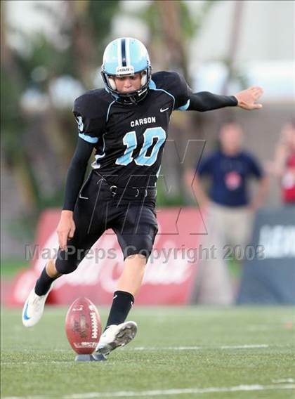 Thumbnail 2 in Carson vs. Mater Dei photogallery.