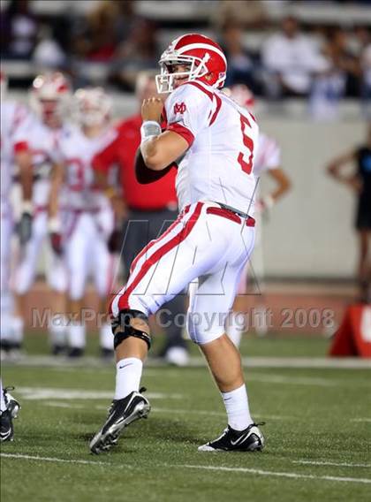 Thumbnail 3 in Carson vs. Mater Dei photogallery.