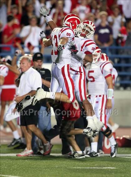 Thumbnail 2 in Carson vs. Mater Dei photogallery.