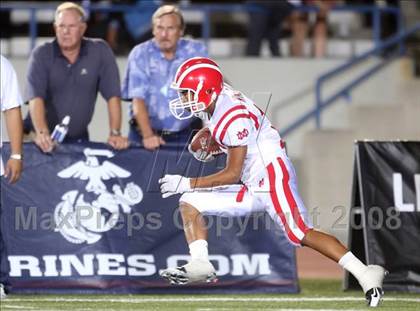 Thumbnail 2 in Carson vs. Mater Dei photogallery.