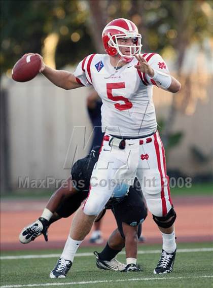 Thumbnail 2 in Carson vs. Mater Dei photogallery.