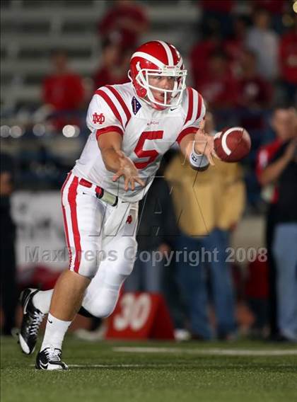 Thumbnail 3 in Carson vs. Mater Dei photogallery.
