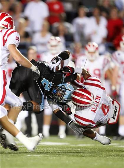 Thumbnail 3 in Carson vs. Mater Dei photogallery.