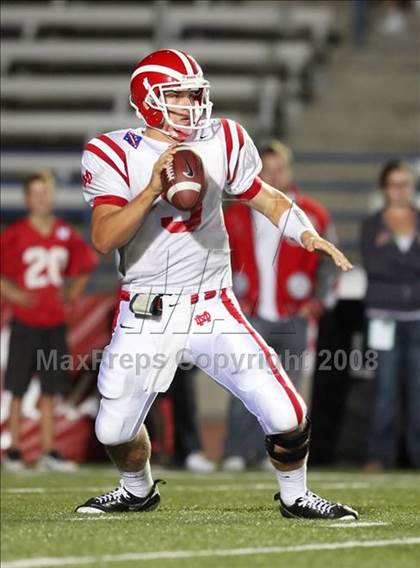 Thumbnail 2 in Carson vs. Mater Dei photogallery.