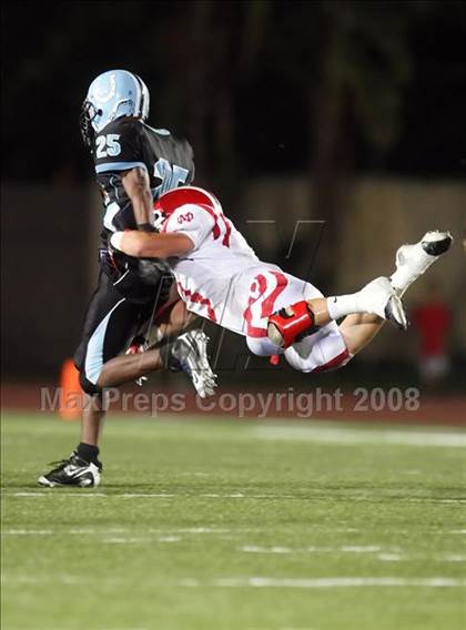 Thumbnail 3 in Carson vs. Mater Dei photogallery.