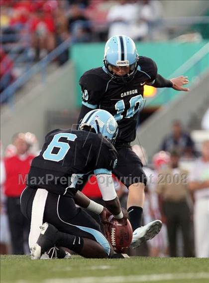 Thumbnail 2 in Carson vs. Mater Dei photogallery.