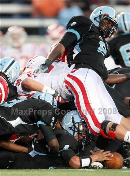 Thumbnail 2 in Carson vs. Mater Dei photogallery.
