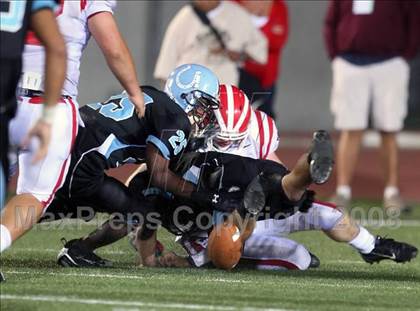 Thumbnail 2 in Carson vs. Mater Dei photogallery.