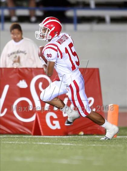 Thumbnail 2 in Carson vs. Mater Dei photogallery.