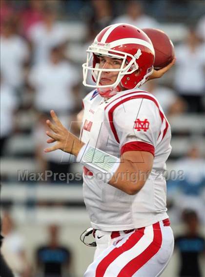 Thumbnail 2 in Carson vs. Mater Dei photogallery.