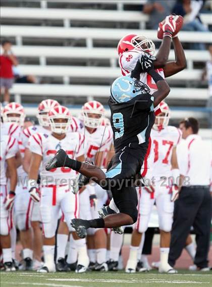 Thumbnail 3 in Carson vs. Mater Dei photogallery.