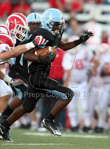 Thumbnail 3 in Carson vs. Mater Dei photogallery.