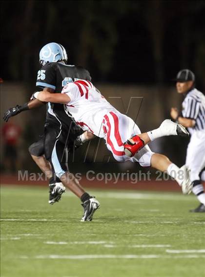 Thumbnail 2 in Carson vs. Mater Dei photogallery.