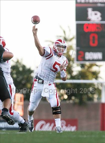 Thumbnail 3 in Carson vs. Mater Dei photogallery.