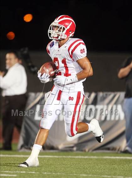 Thumbnail 3 in Carson vs. Mater Dei photogallery.