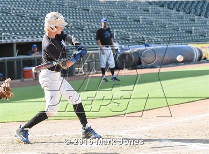 Thumbnail 2 in Apache Junction vs. Joy Christian (AIA D4 Final) photogallery.