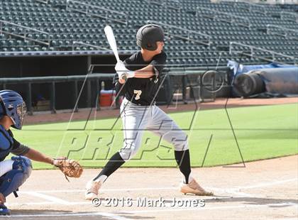 Thumbnail 3 in Apache Junction vs. Joy Christian (AIA D4 Final) photogallery.