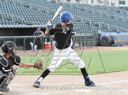 Thumbnail 3 in Apache Junction vs. Joy Christian (AIA D4 Final) photogallery.