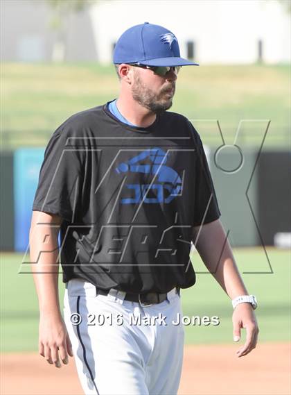 Thumbnail 1 in Apache Junction vs. Joy Christian (AIA D4 Final) photogallery.