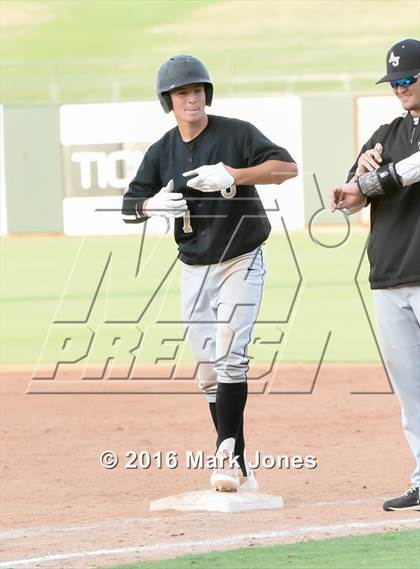 Thumbnail 3 in Apache Junction vs. Joy Christian (AIA D4 Final) photogallery.